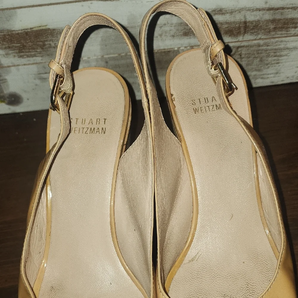Stuart Weitzman Beige Patent Leather Jean Wedge Sandals - Picture 2 of 6